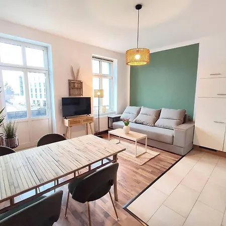 Coffeelounge: Zentrale Mit Kueche Inkl. Kaffee דירה *