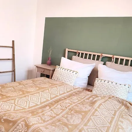 Coffeelounge: Zentrale Mit Küche Inkl. Kaffee *